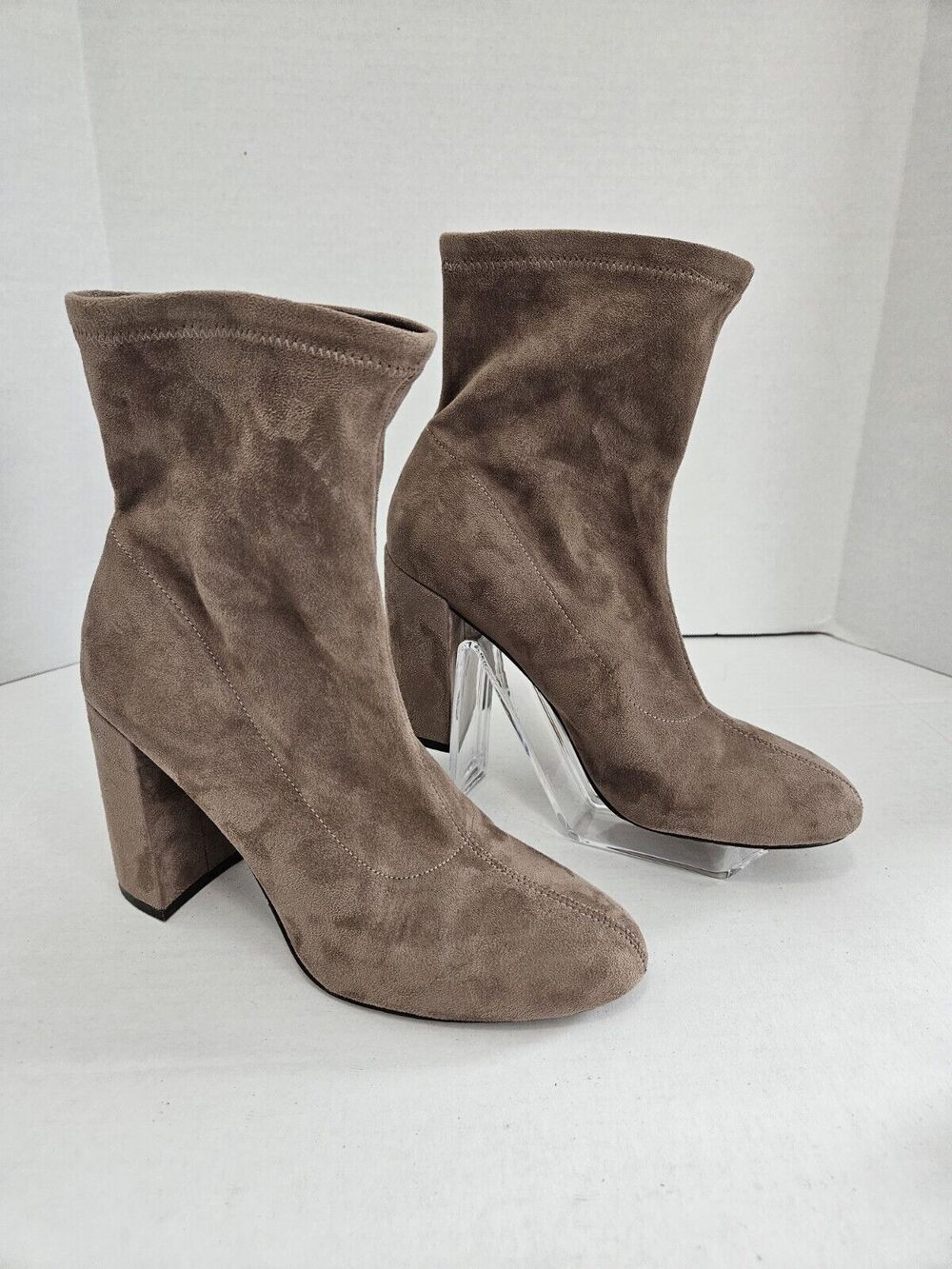 BCBGeneration LILIANNA Women's Sock Ankle Boot Size 8 Leather Sole